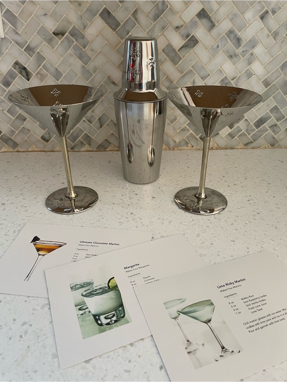 Set of Vintage Mid Century
Martini/Cocktail/Shaker Silver
Tone MCM
